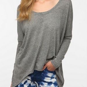 Daydreamer LA long sleeved peaked hem tee